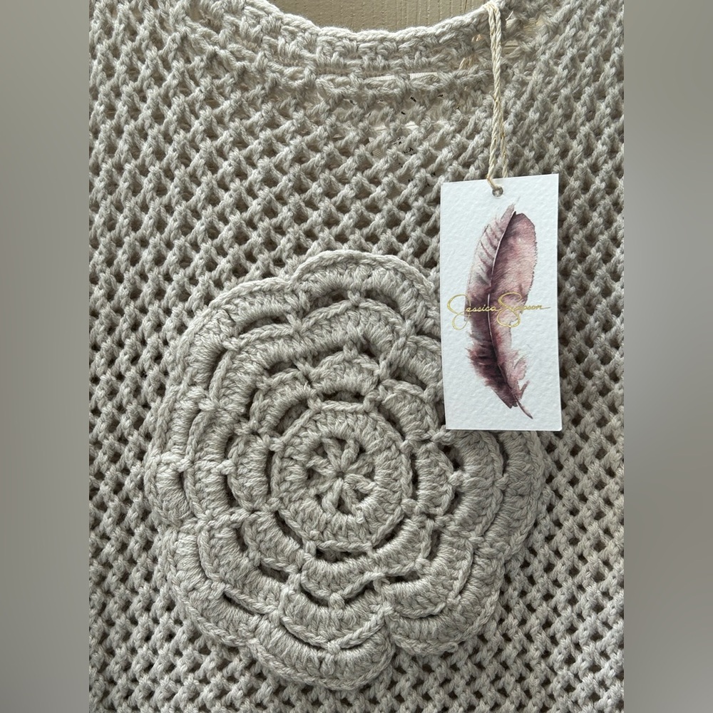 NWT Jessica Simpson Crochet Knit Cream Beige Boho Tank Flower Detail Size XS - Picture 4 of 9